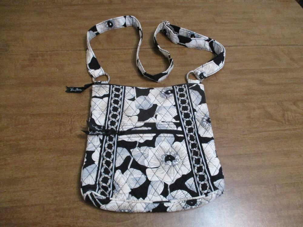VERA BRADLEY CAMELIA BLACK & WHITE FLORAL CROSSBODY SHOULDER HANDBAG EXCELLENT